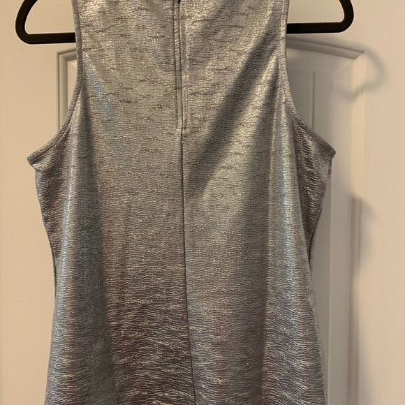 Calvin Klein Metallic Silver Tank Style Top Size Medium - Picture 4 of 4